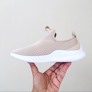 nike slip on viale